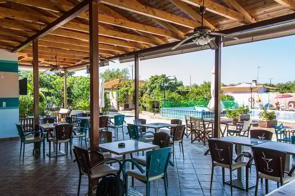 اليكاناس Zante Nest Studios & Apartments المظهر الخارجي الصورة
