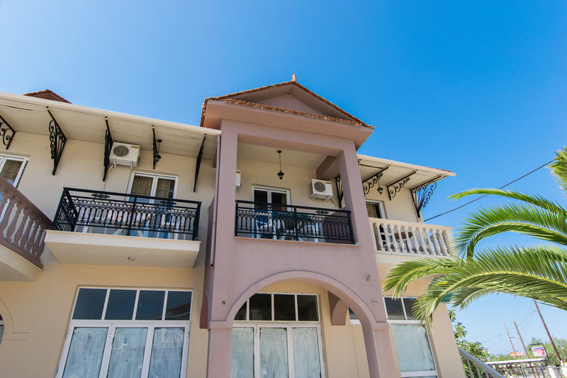 اليكاناس Zante Nest Studios & Apartments المظهر الخارجي الصورة